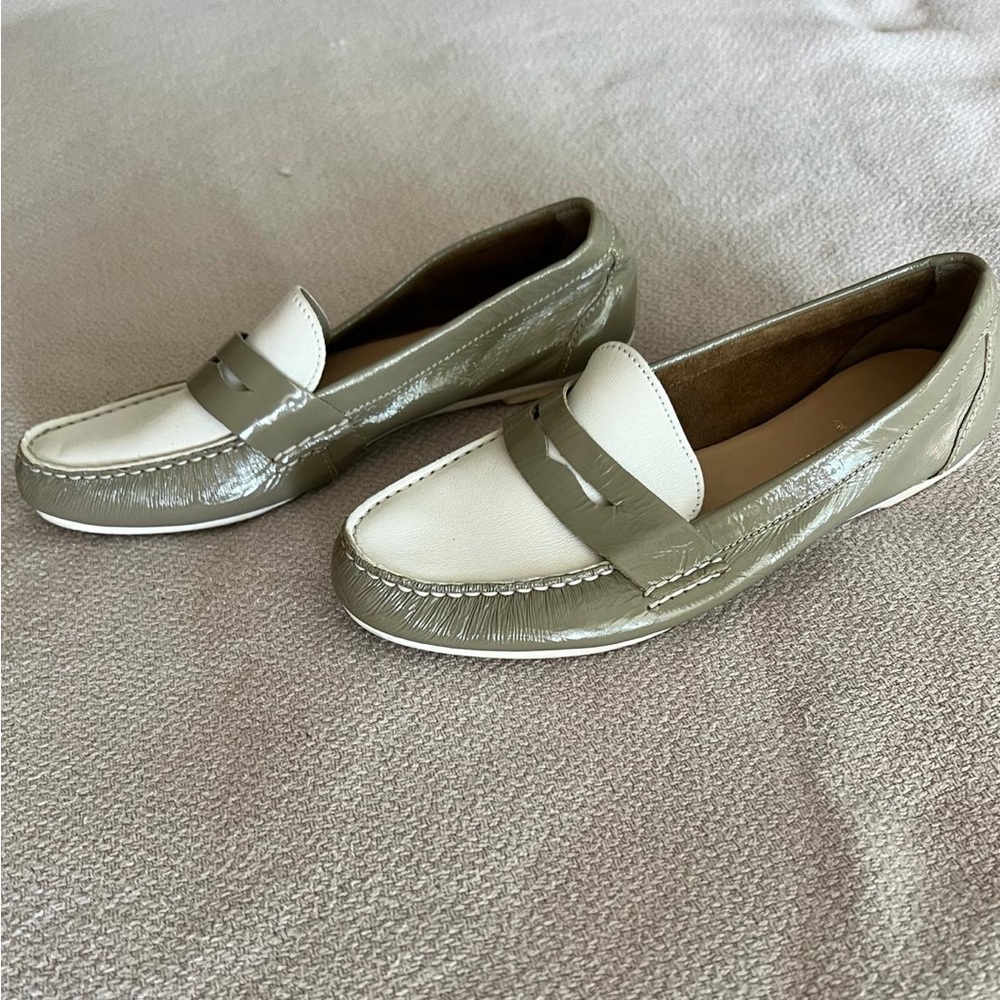 Cole Haan Leather Penny Loafers - Women’s Size 6 - Tea Leaf Green / White